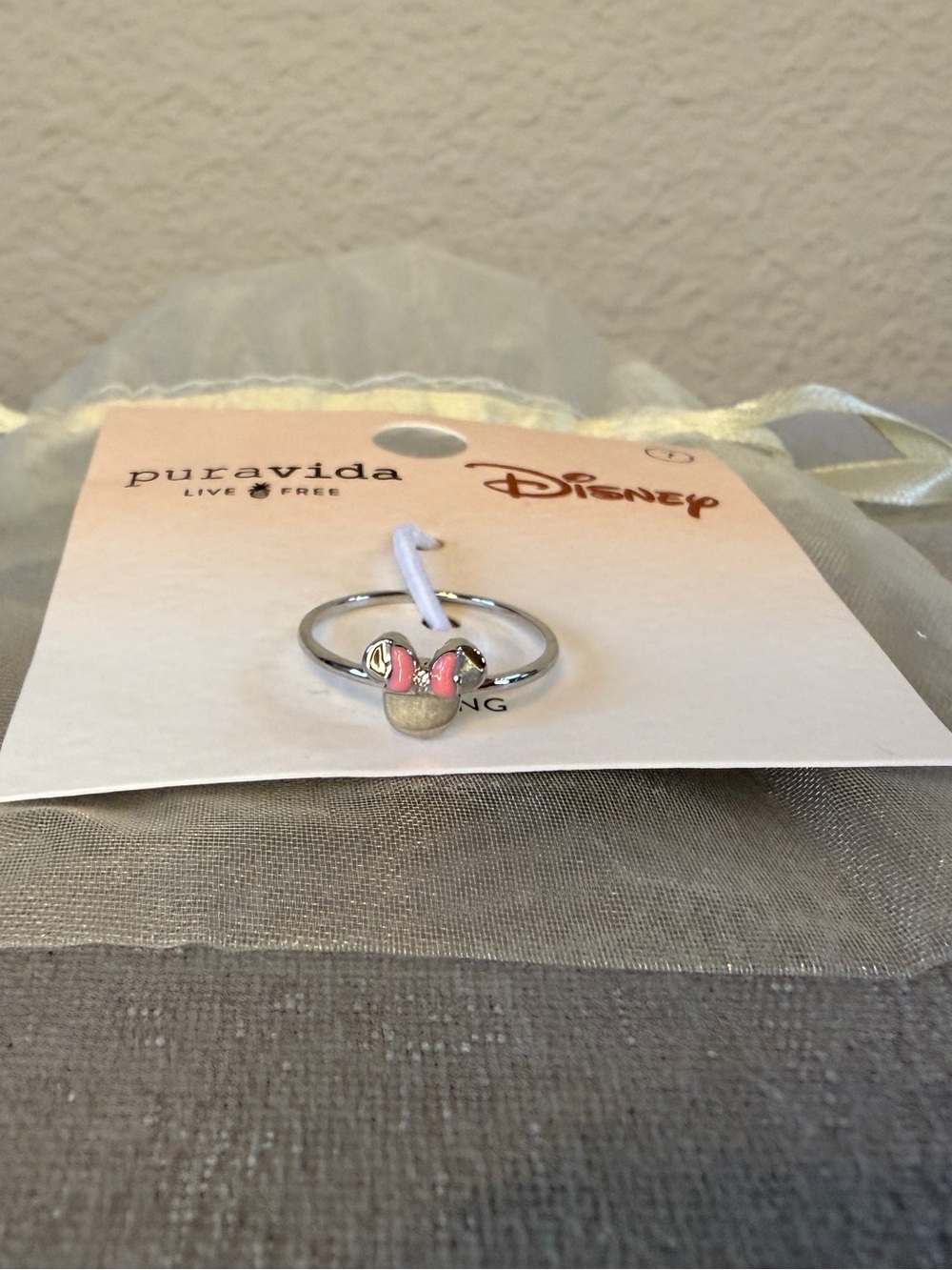 Pura Vida Disney Delicate Minnie Mouse Ring, Size 7 - Picture 8 of 16